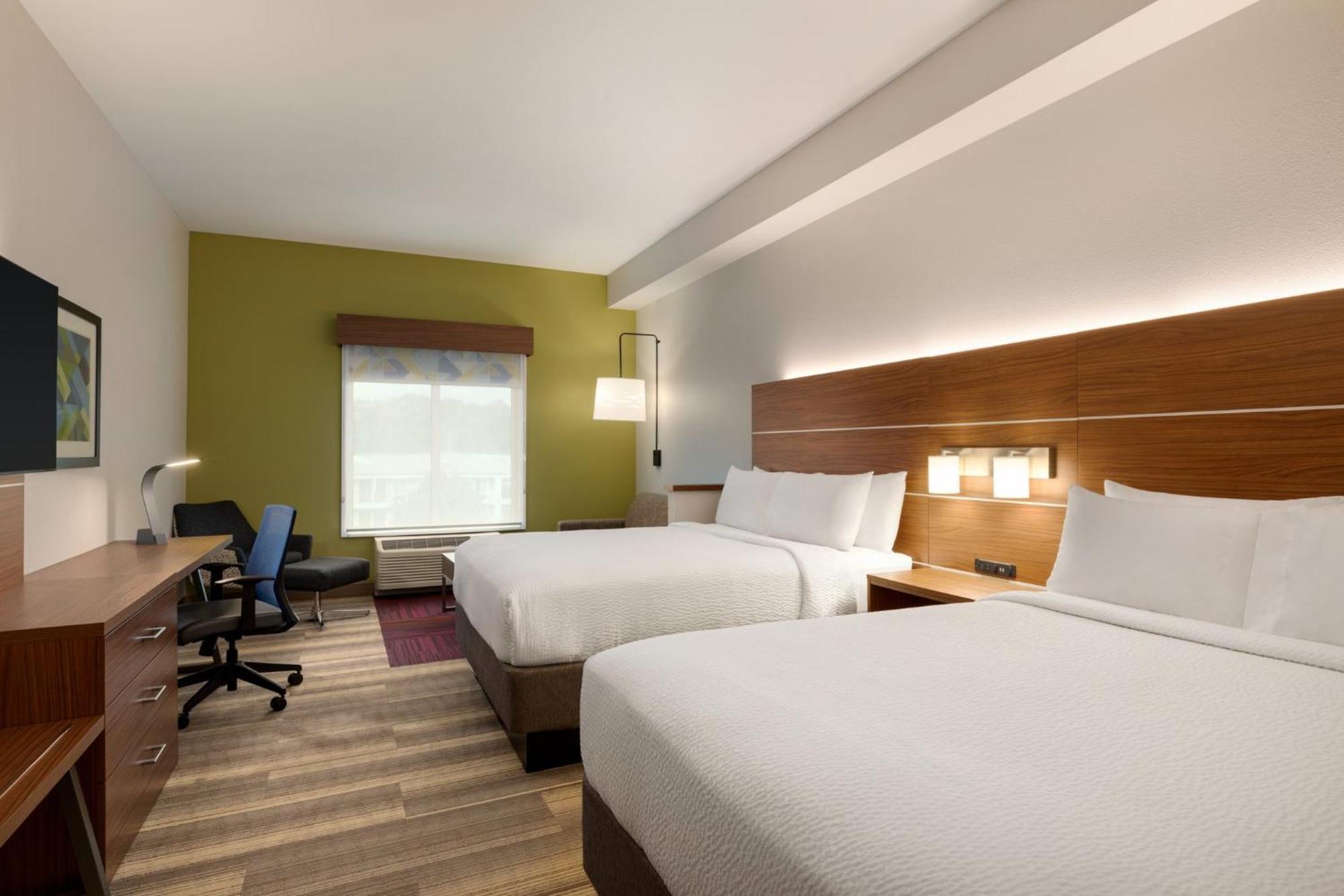 Hotel Holiday Express & - - Walnut Ave By Ihg Dalton