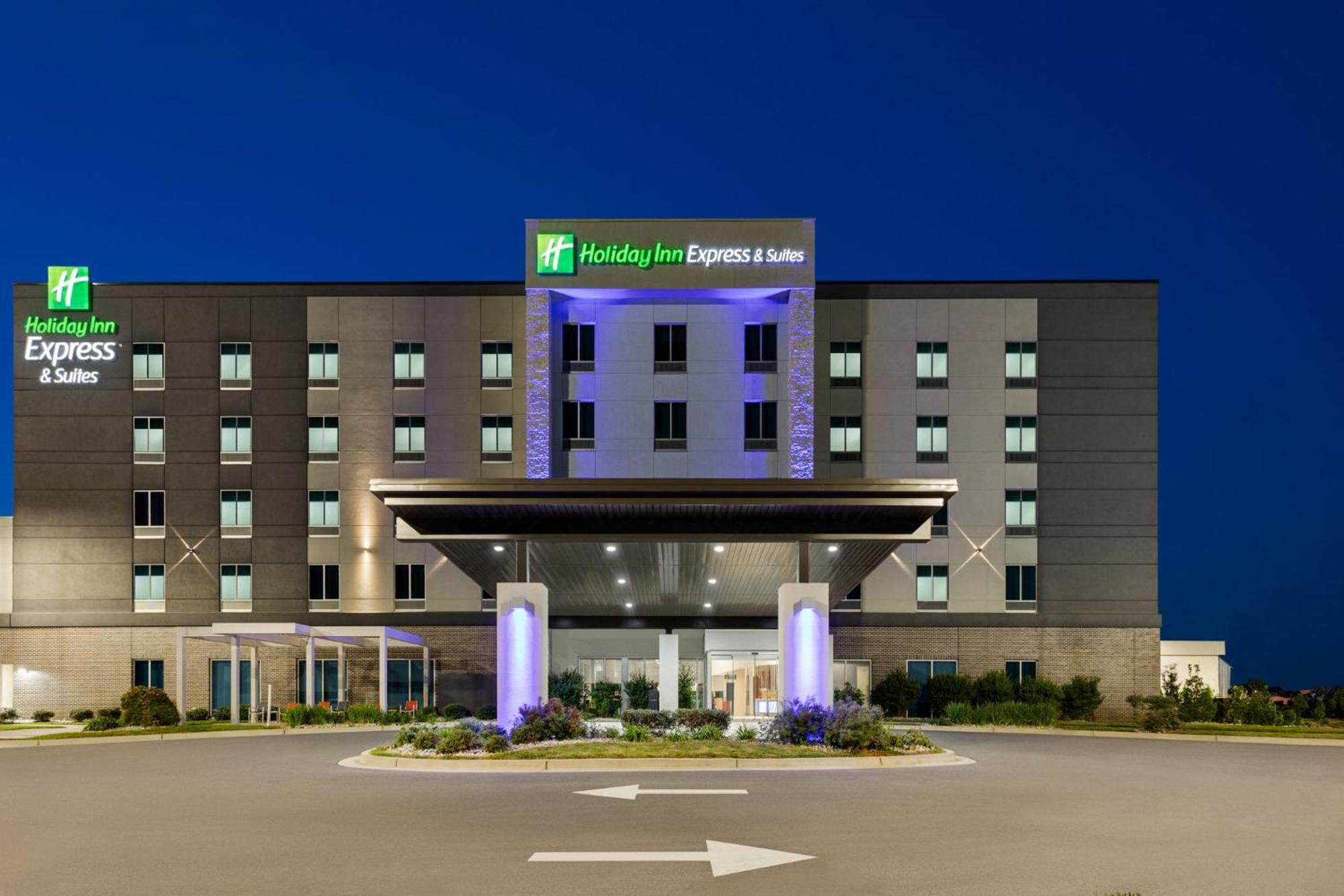 Express & - - Walnut Ave By Ihg Dalton